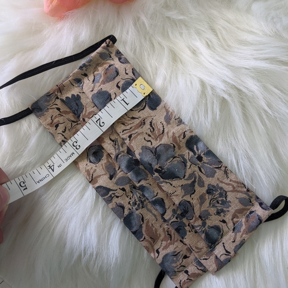 Two Face Masks - Floral 2 - Picture 4 of 5